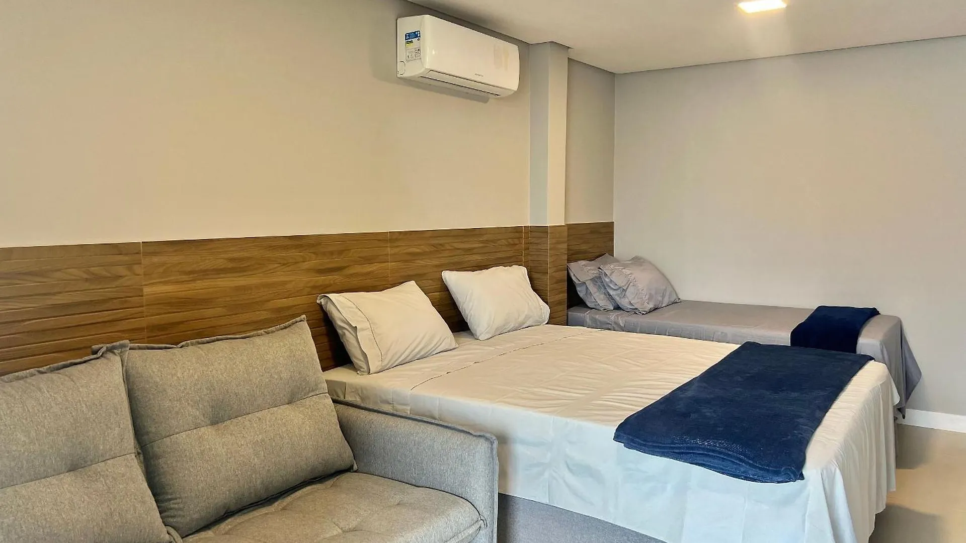 Apartman Apto De 1 Quarto A 50 M. Do Mar! Or01I Governador Celso Ramos